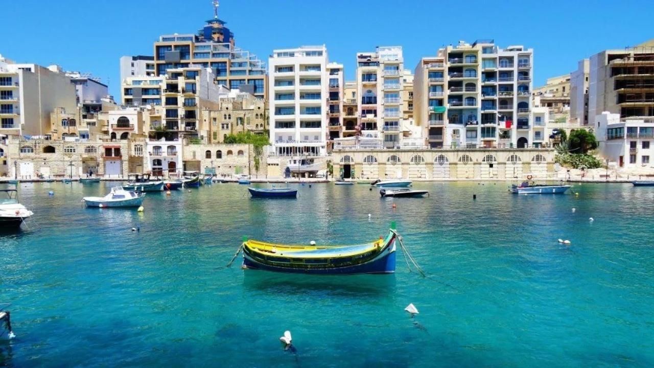 Spacious 3 Bedroom Apartment In The Heart Of St Julians San Julián Exterior foto