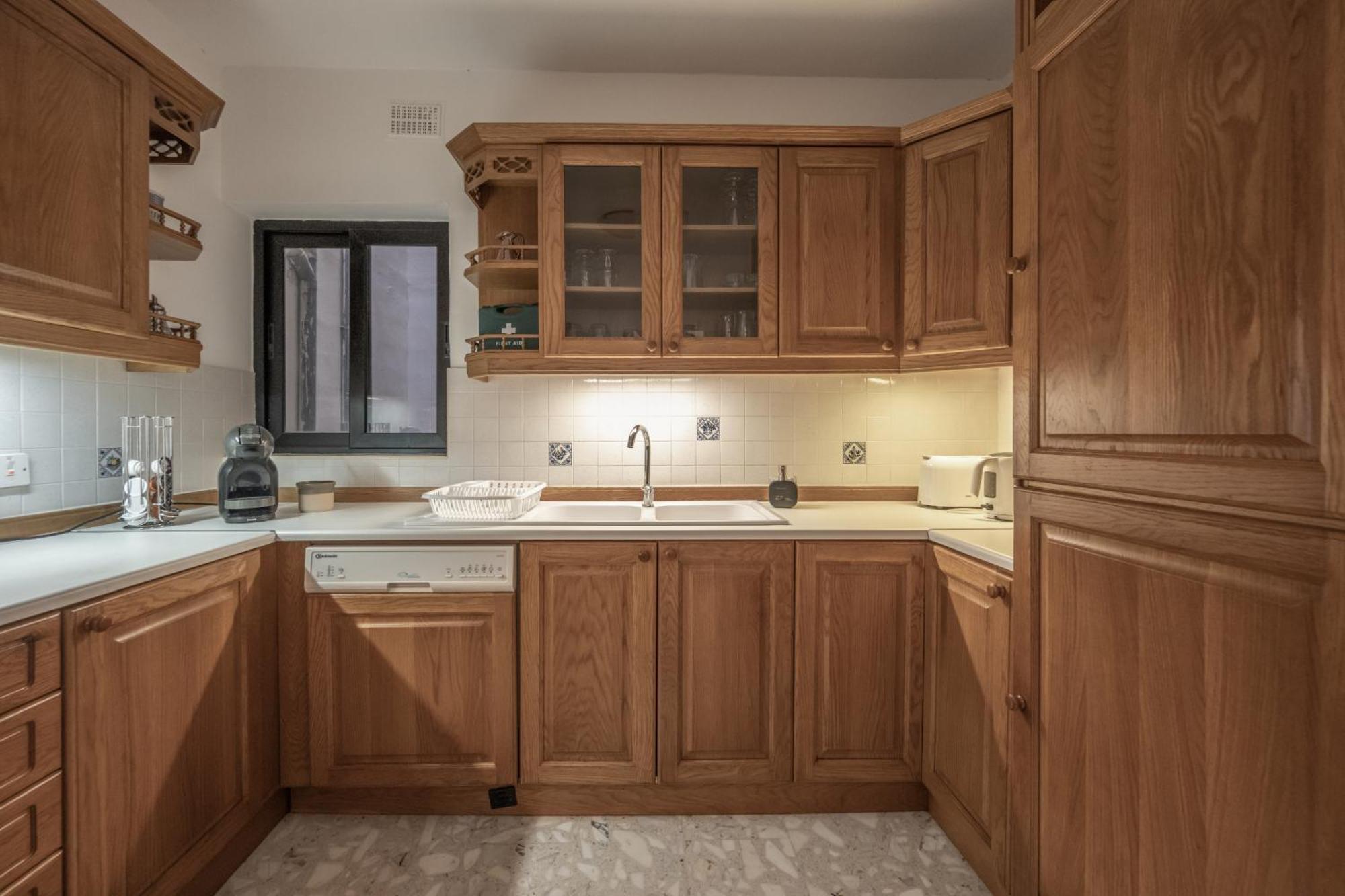 Spacious 3 Bedroom Apartment In The Heart Of St Julians San Julián Exterior foto