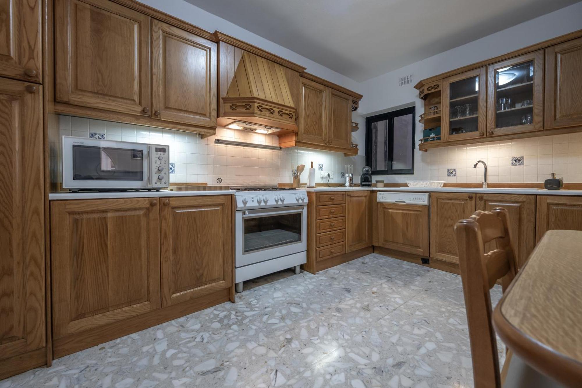 Spacious 3 Bedroom Apartment In The Heart Of St Julians San Julián Exterior foto