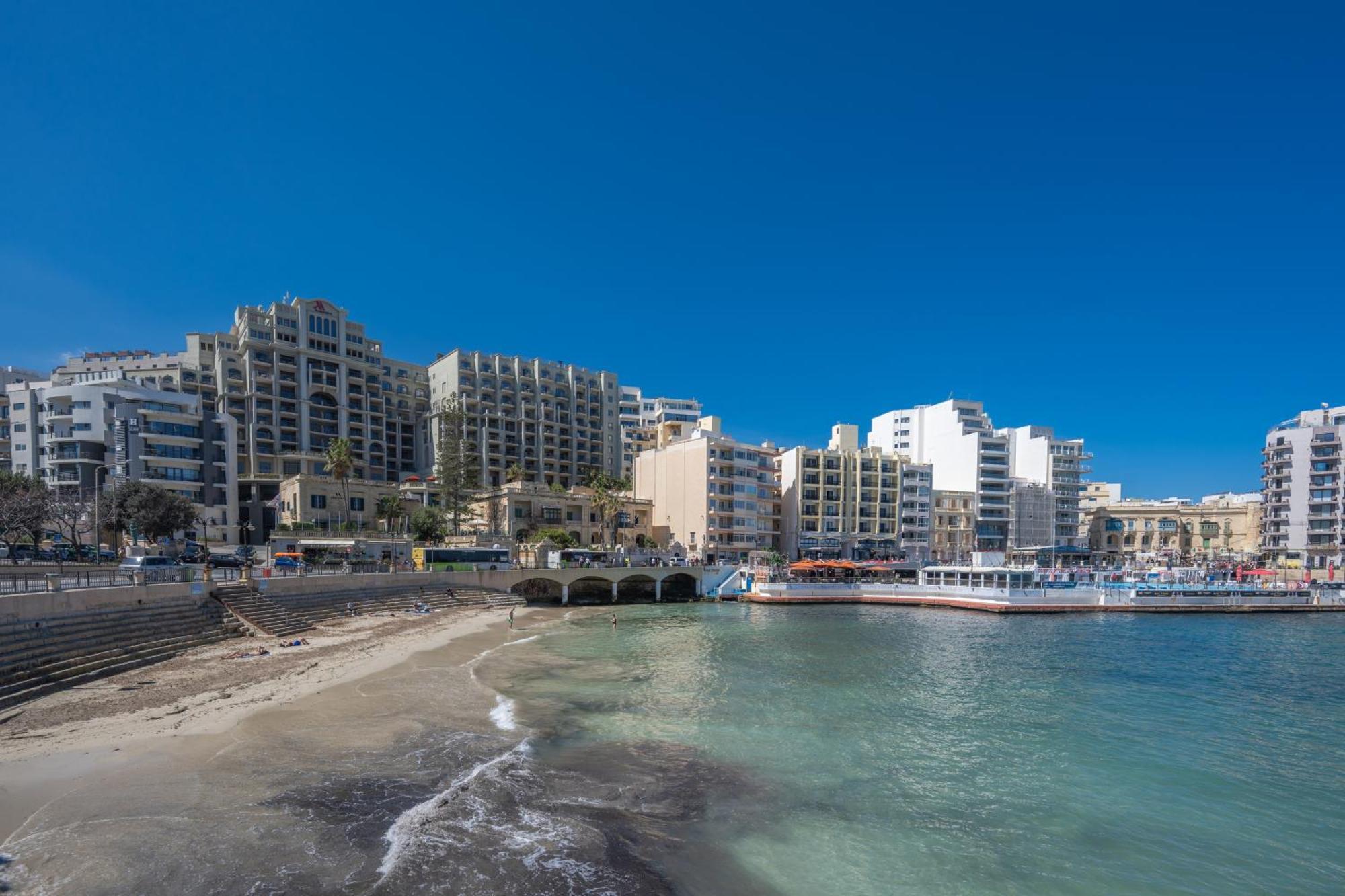 Spacious 3 Bedroom Apartment In The Heart Of St Julians San Julián Exterior foto